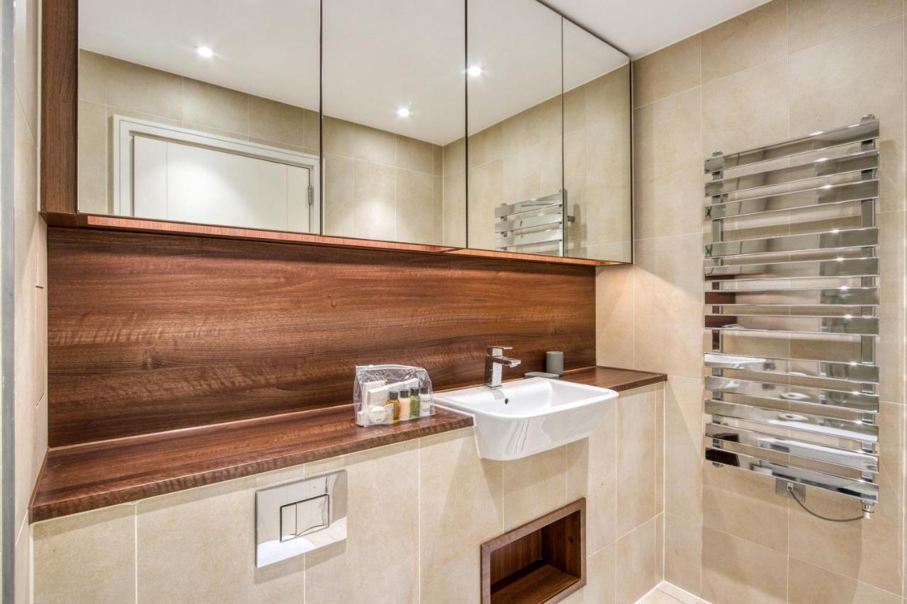 شقة 2 Bed 2 Bath Next To Nine Elms Station - Zone 1 لندن المظهر الخارجي الصورة